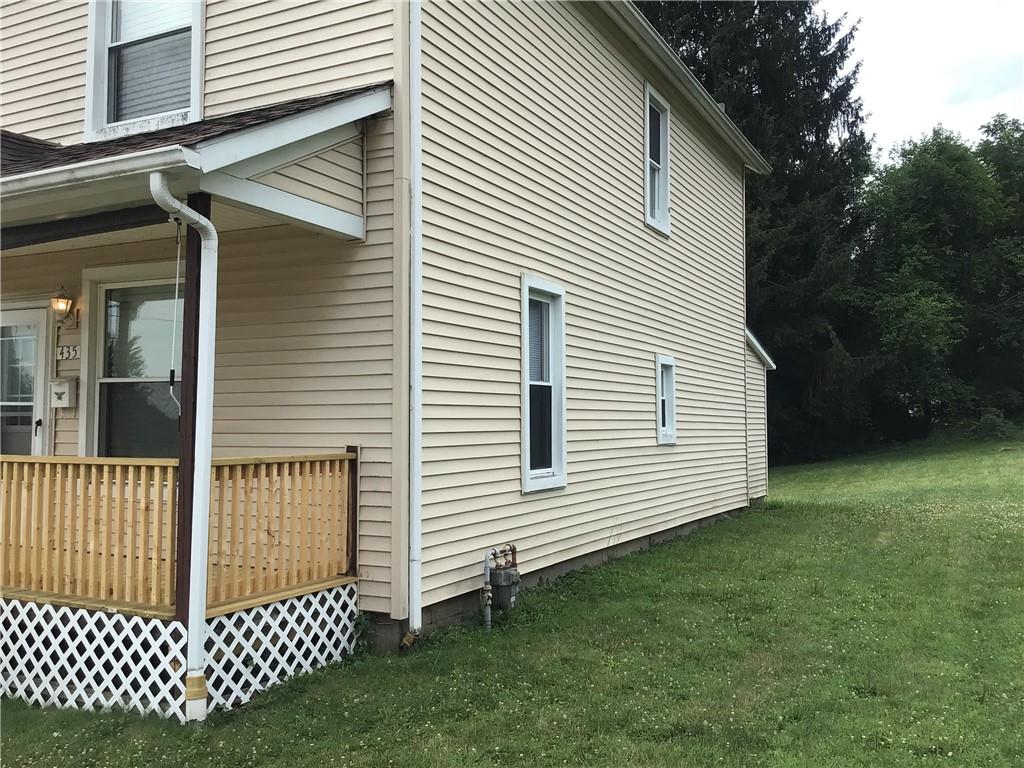 435 Wilson Street Sharon, PA 16146 - Photo 3 of 26