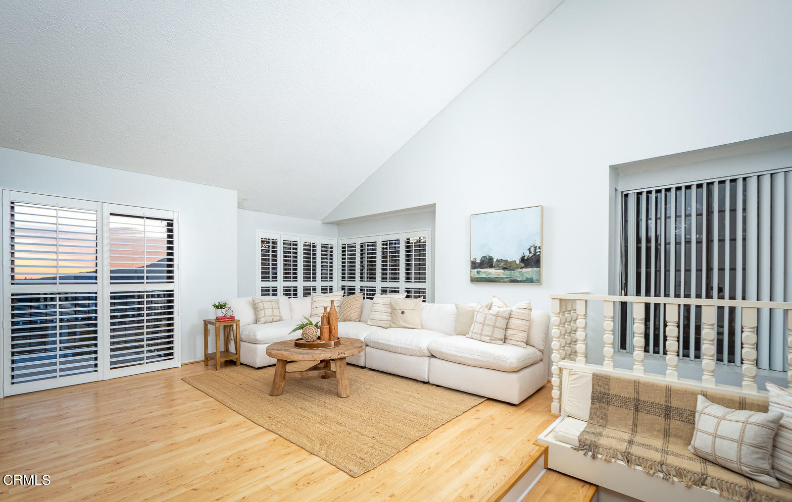 3464 Stancrest Drive Glendale, CA 91208 - Photo 11 of 37 GYP_3464 Stancrest Dr_015_MLS