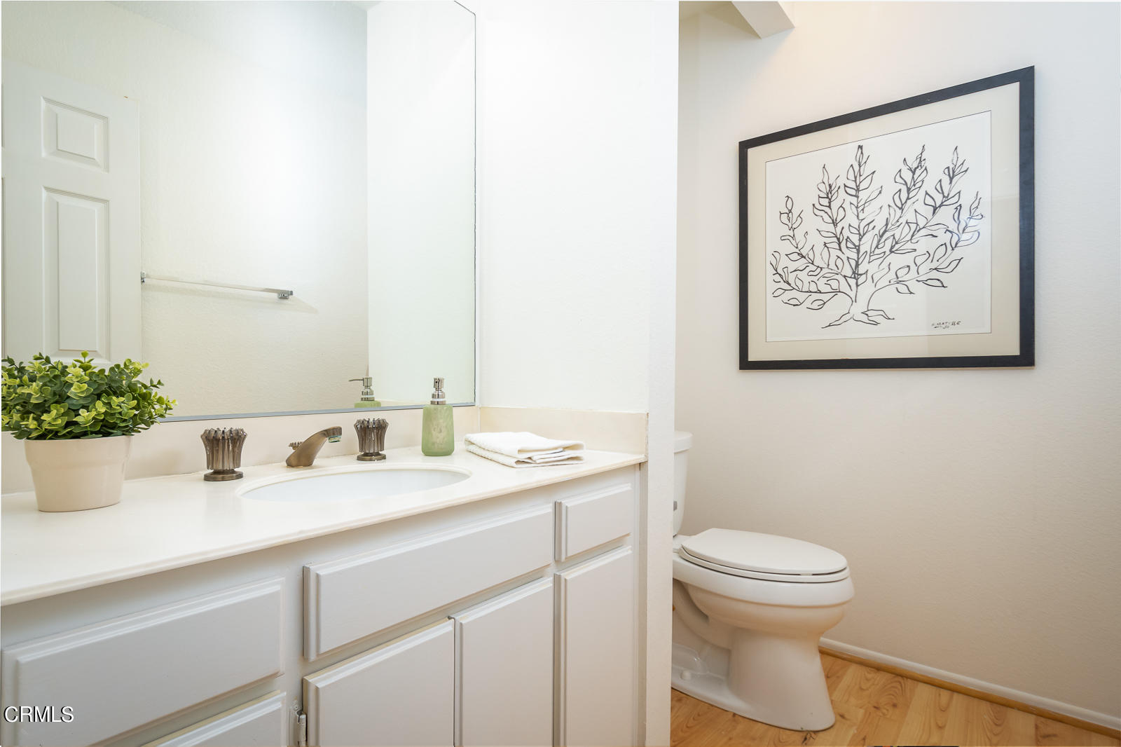 3464 Stancrest Drive Glendale, CA 91208 - Photo 19 of 37 GYP_3464 Stancrest Dr_023_MLS