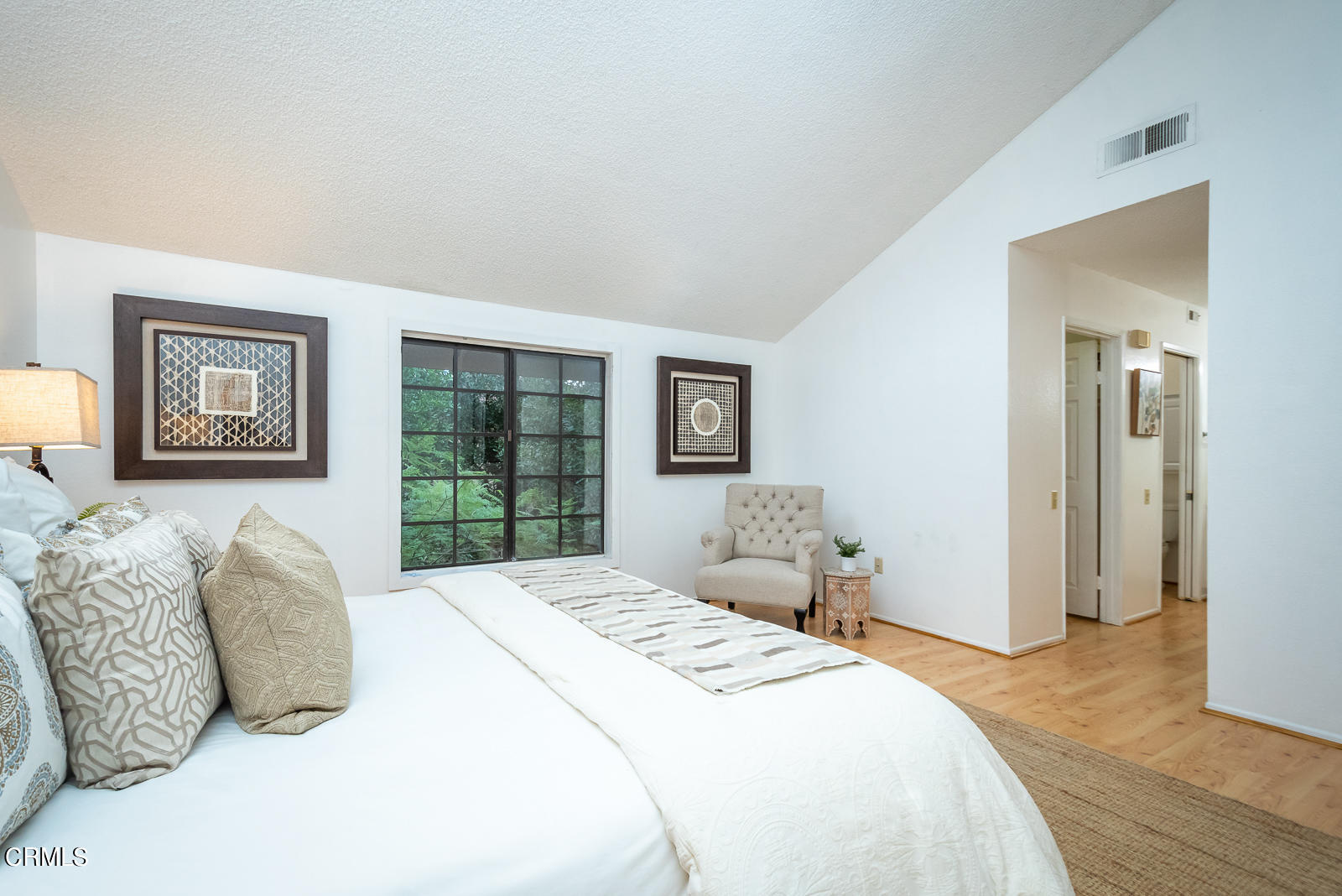 3464 Stancrest Drive Glendale, CA 91208 - Photo 24 of 37 GYP_3464 Stancrest Dr_028_MLS