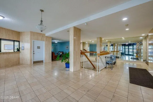 $399,000 | 1415 Ocean Shore Boulevard, Unit L1, Ormond Beach, FL 32176