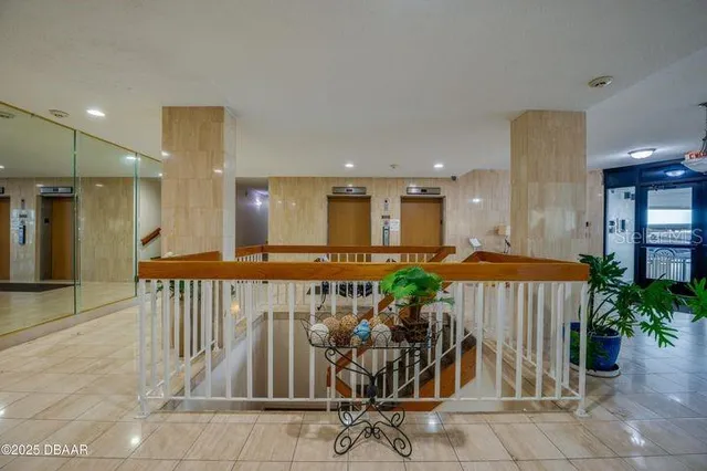 $399,000 | 1415 Ocean Shore Boulevard, Unit L1, Ormond Beach, FL 32176