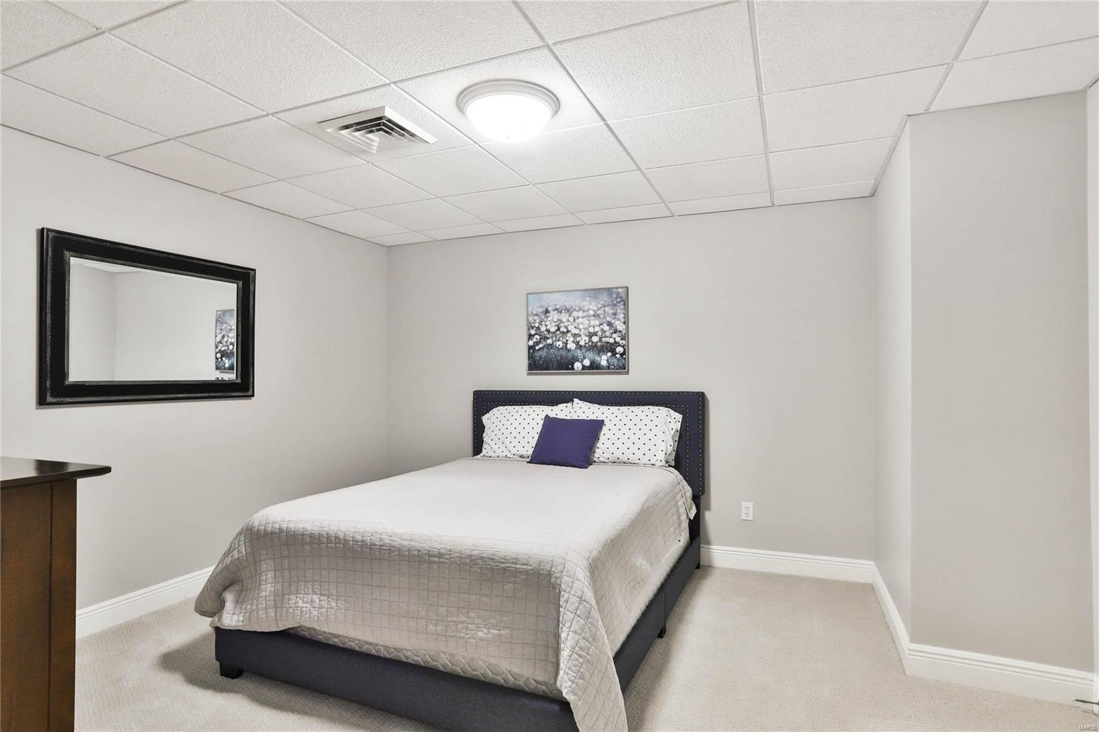 5 Faron Hill Road Creve Coeur, MO 63141 - Photo 54 of 61 Gallery Image 54