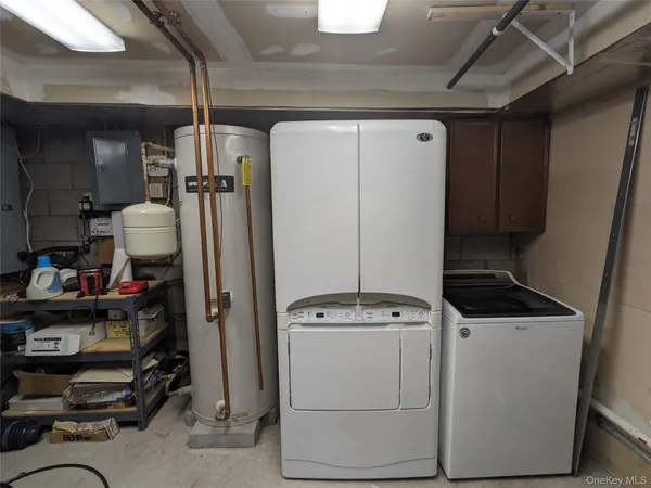 $885,900 | 4030 West Shore Drive, Kauneonga Lake, NY 12749