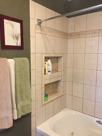 $2,200 | 1581 Quaker Lane, Unit 107A, Prospect Heights, IL 60070