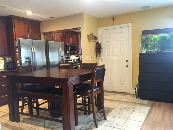 $2,200 | 1581 Quaker Lane, Unit 107A, Prospect Heights, IL 60070