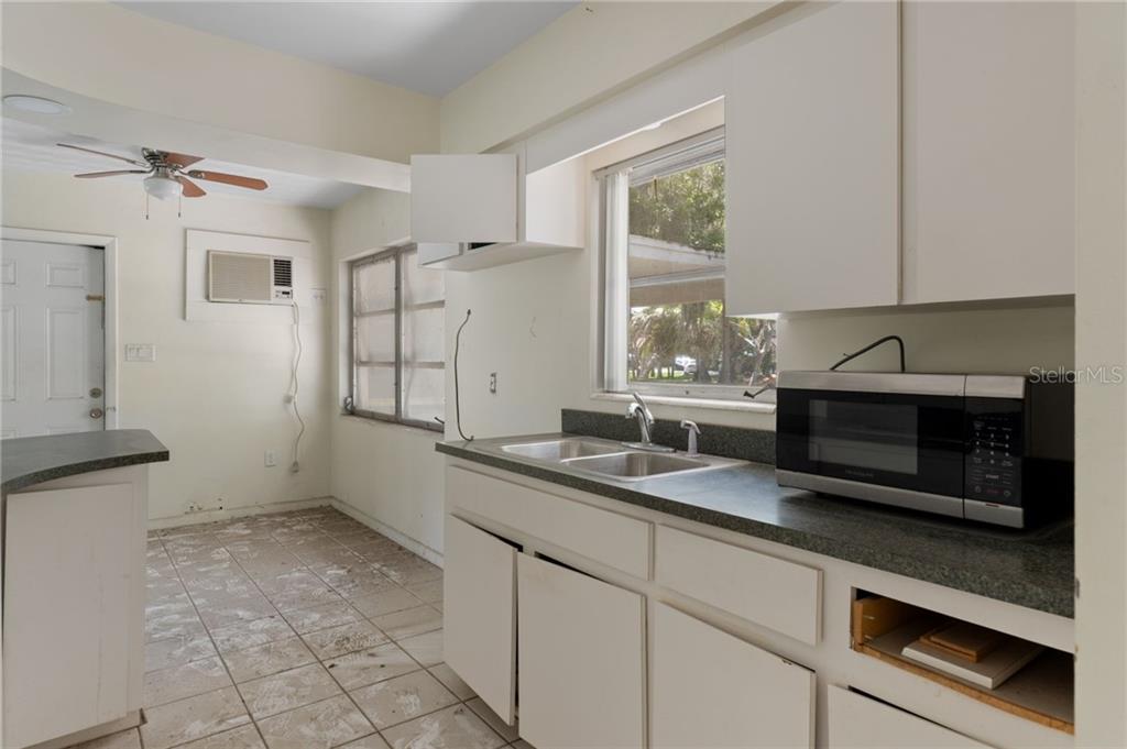 149 Southeast Paradise Point Road Crystal River, FL 34429 - Photo 38 of 70 Gallery Image 38