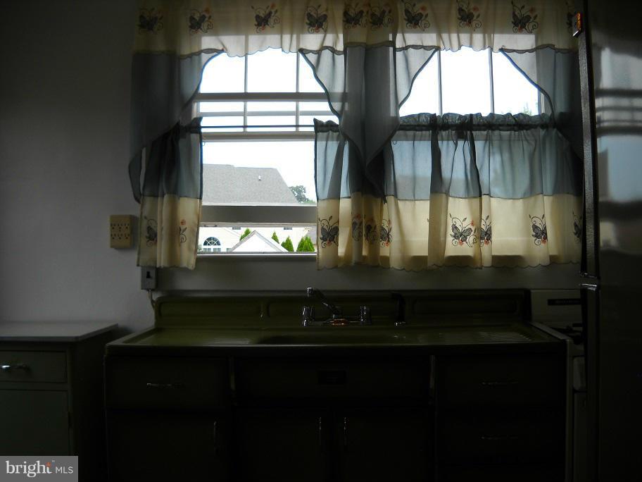 3410 East Joppa Road Baltimore, MD 21234 - Photo 13 of 20 Kitchen