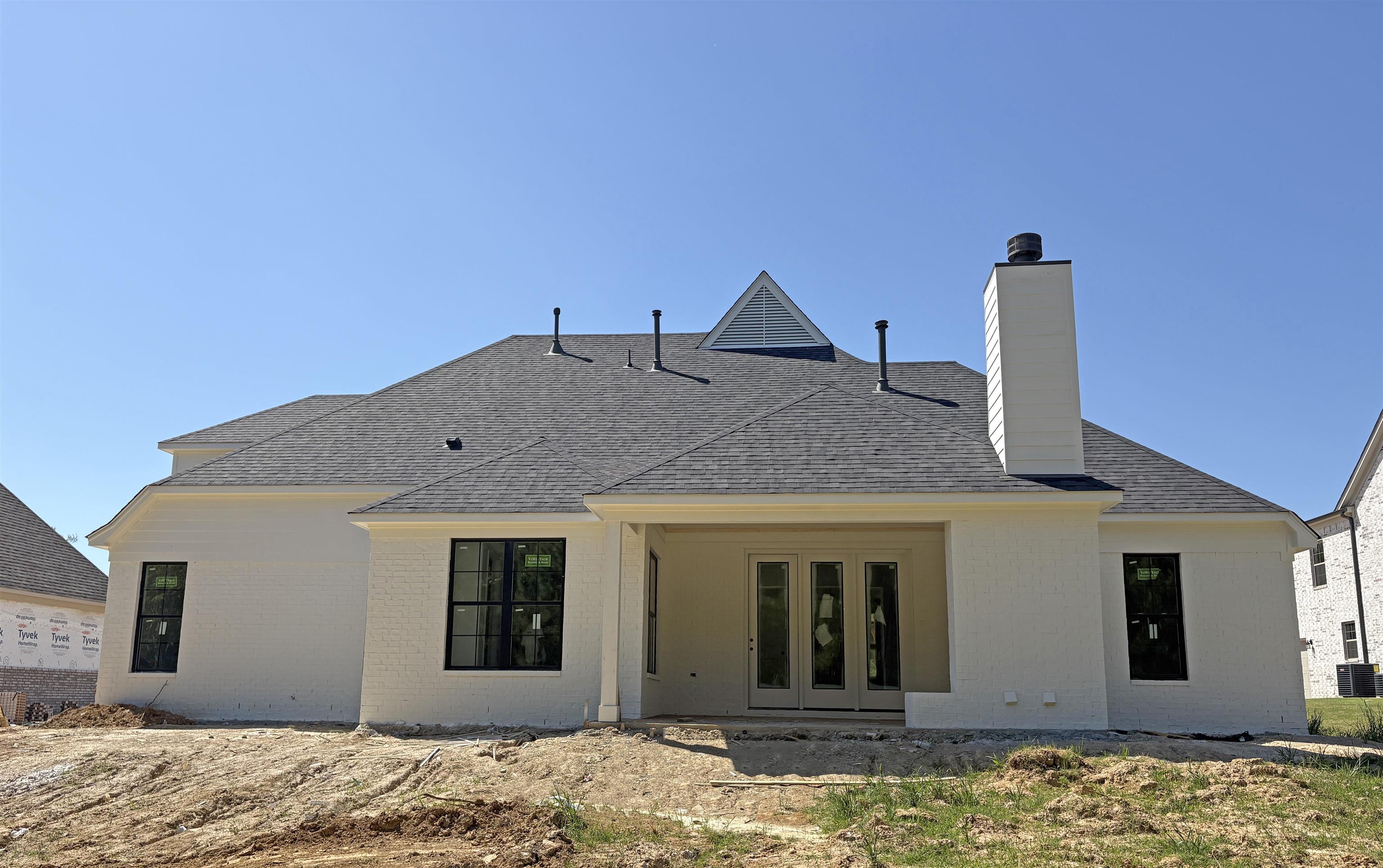336 Rolling Grove Boulevard Collierville, TN 38017 - Photo 2 of 5 a view of a house with roof deck