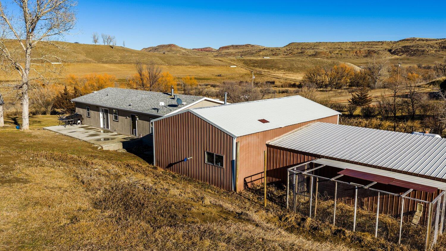 417 Meade Creek Road Sheridan, WY 82801 - Photo 13 of 40 Backyard