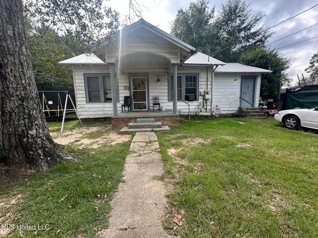 $62,500 | 517 South 5th Street, McComb, MS 39648