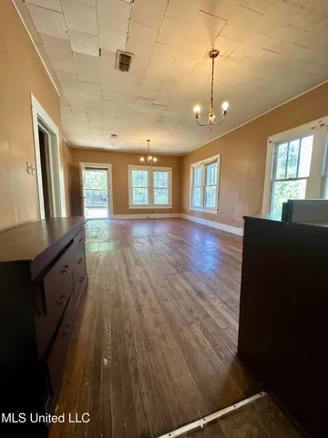 $62,500 | 517 South 5th Street, McComb, MS 39648