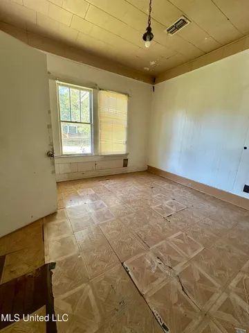 $62,500 | 517 South 5th Street, McComb, MS 39648