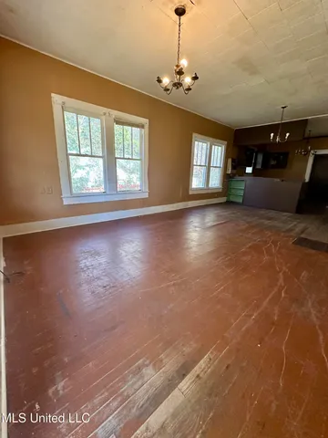 $62,500 | 517 South 5th Street, McComb, MS 39648