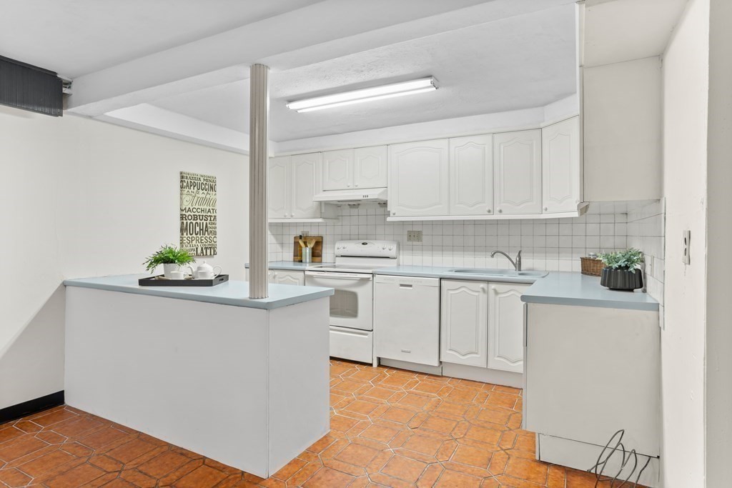 11 Patterson Road Lexington, MA 02421 - Photo 28 of 37