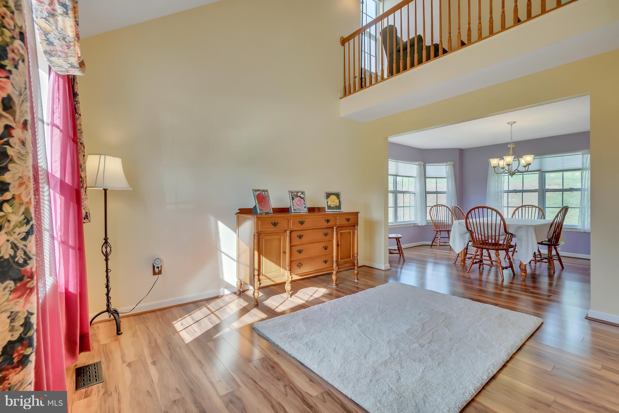 2922 Bachman Road Manchester, MD 21102 - Photo 6 of 29 Living Room
