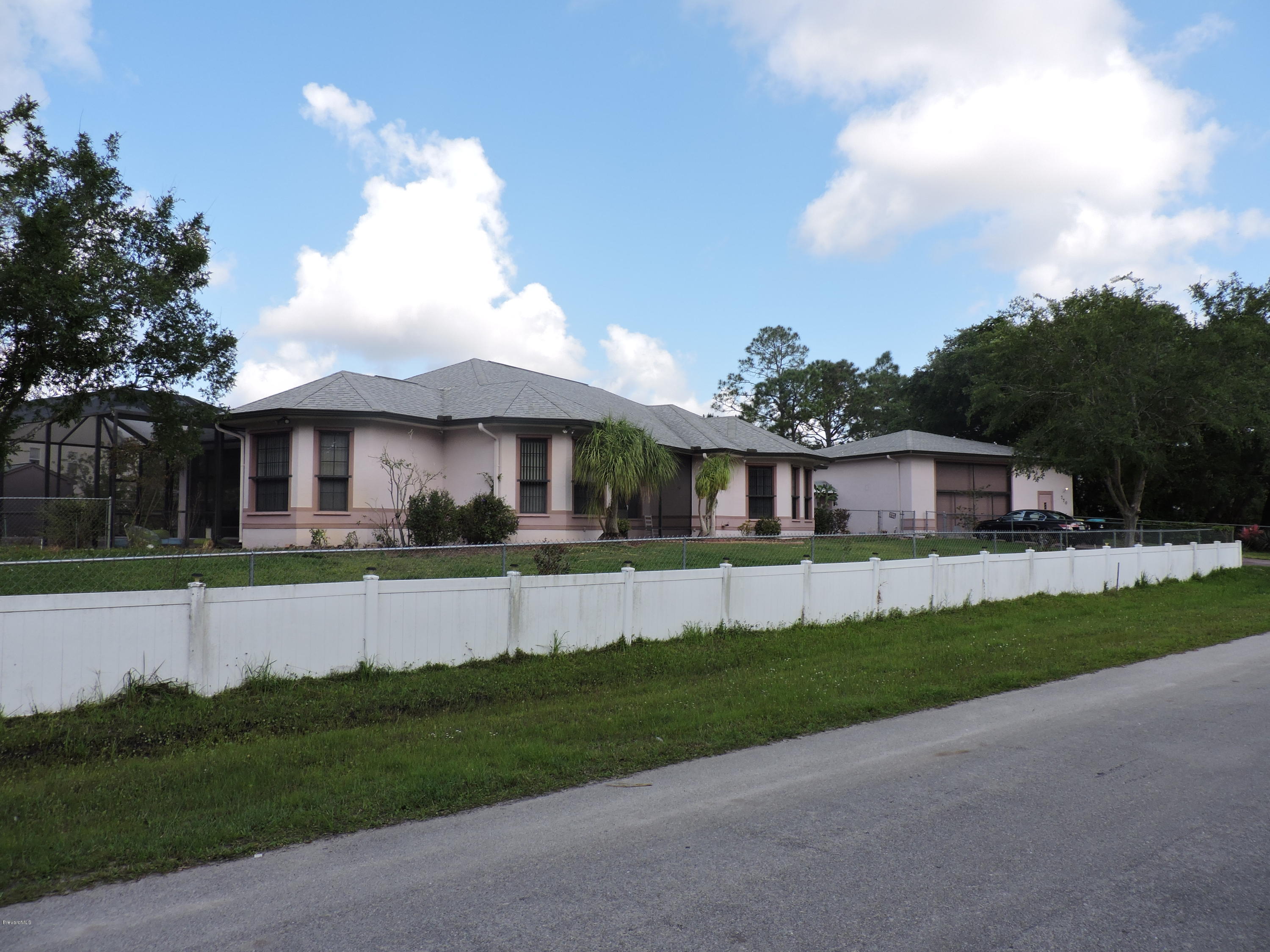 770 Schuster Road Southwest Palm Bay, FL 32908 - Photo 1 of 19 DSCN1797