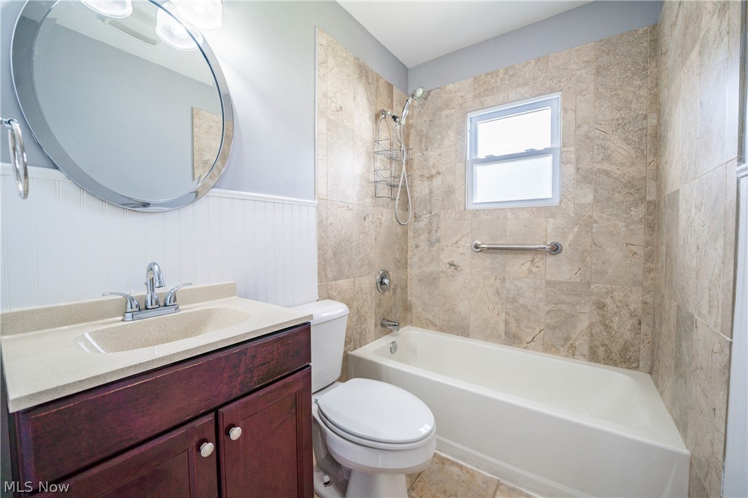 24024 Knickerbocker Road Bay Village, OH 44140 - Photo 10 of 22 Gallery Image 10