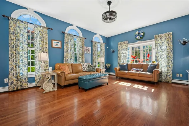 $1,199,000 | 667 Grove Street, Worcester, MA 01605