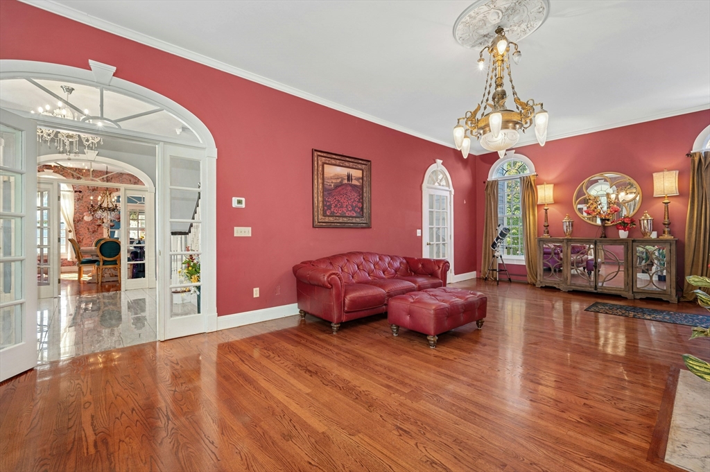 667 Grove Street Worcester, MA 01605 - Photo 17 of 42