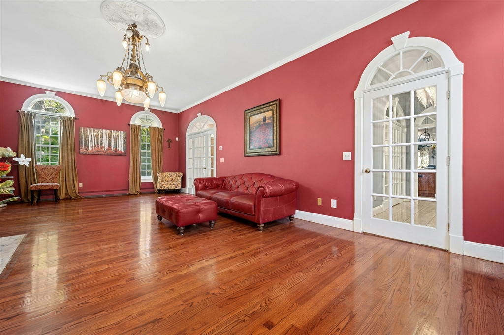 667 Grove Street Worcester, MA 01605 - Photo 18 of 42