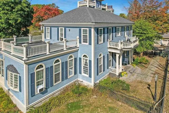 $1,199,000 | 667 Grove Street, Worcester, MA 01605