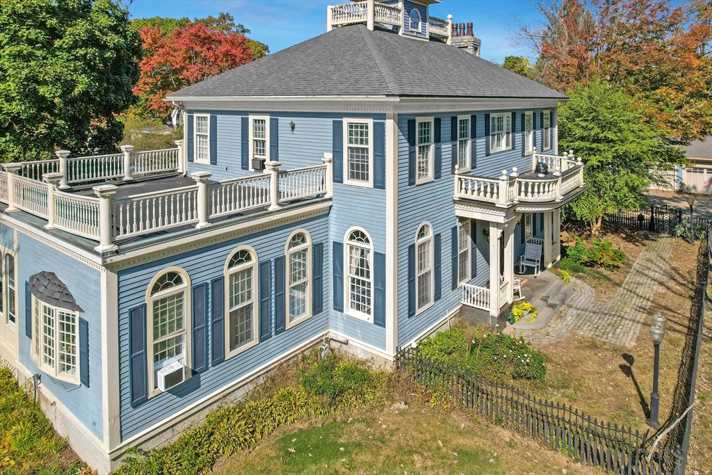 667 Grove Street Worcester, MA 01605 - Photo 2 of 42