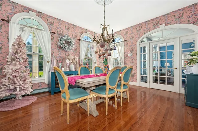 $1,199,000 | 667 Grove Street, Worcester, MA 01605