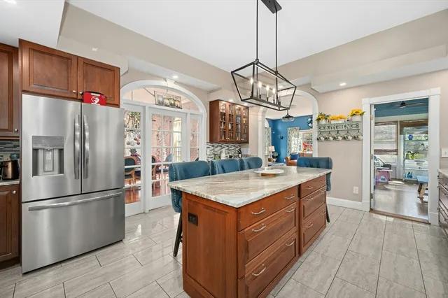 $1,199,000 | 667 Grove Street, Worcester, MA 01605