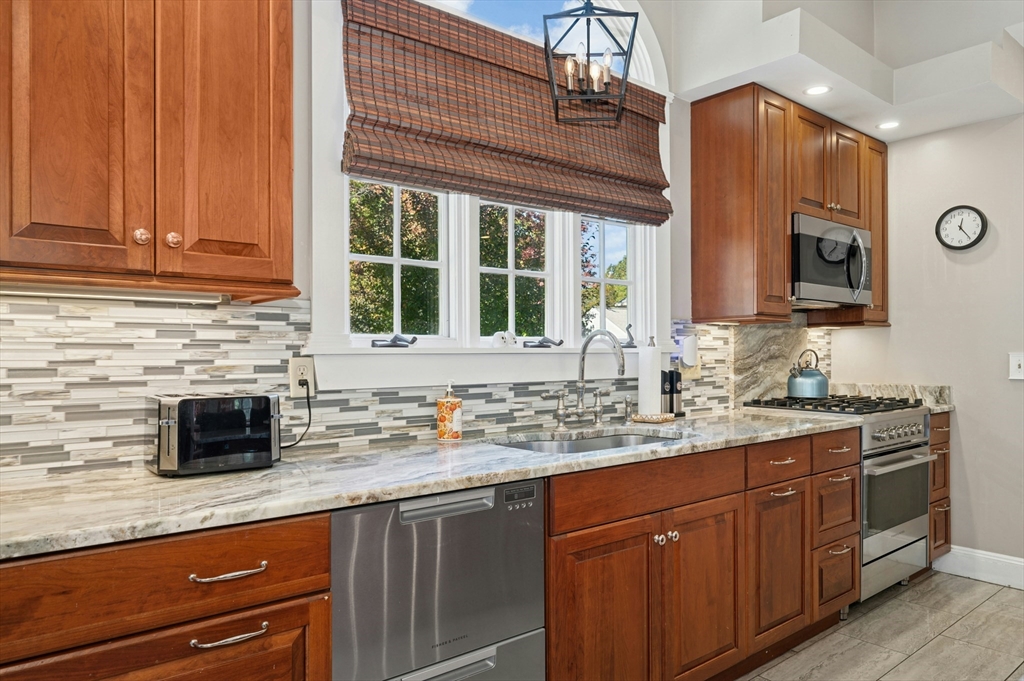 667 Grove Street Worcester, MA 01605 - Photo 28 of 42