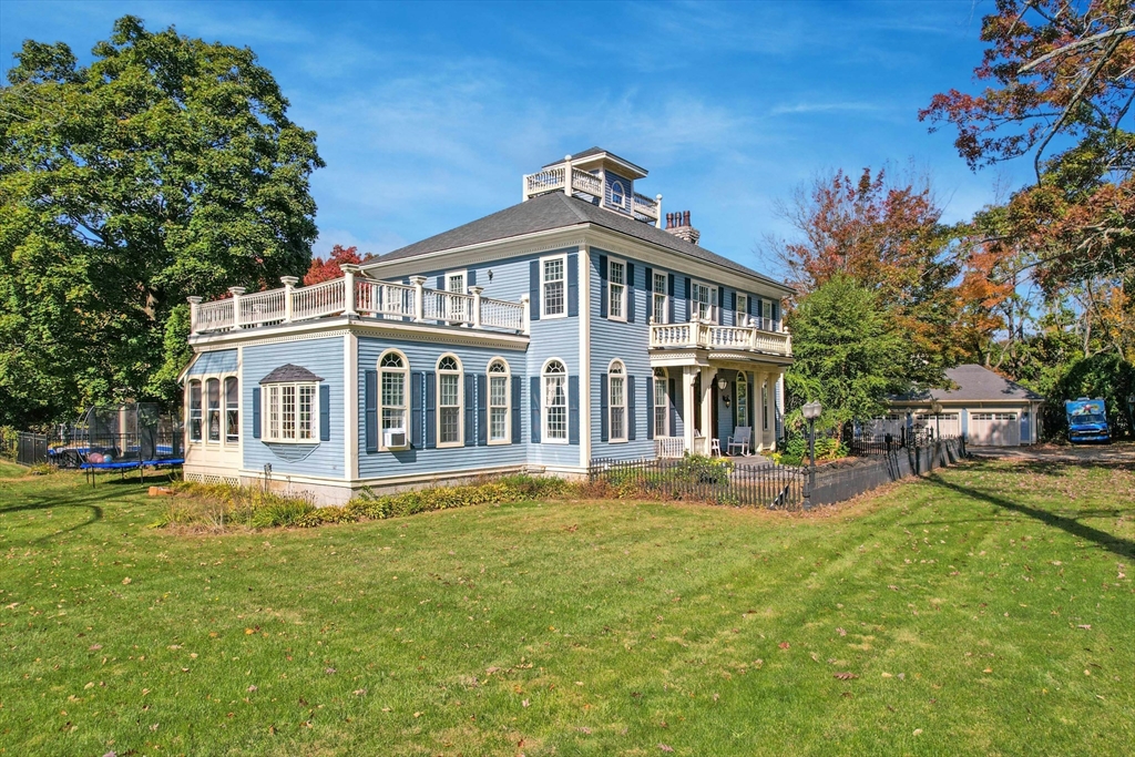 667 Grove Street Worcester, MA 01605 - Photo 7 of 42