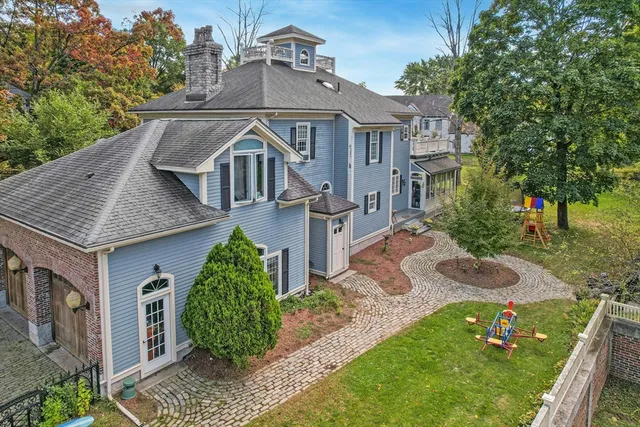 $1,199,000 | 667 Grove Street, Worcester, MA 01605