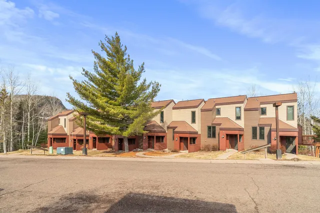 $85,000 | 521 Moose Mountain Drive, Unit A, Lutsen, MN 55612