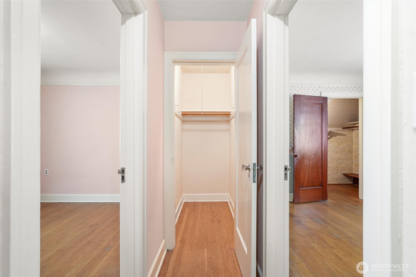 9917 Northeast 190th Street Bothell, WA 98011 - Photo 12 of 22 Gallery Image 12