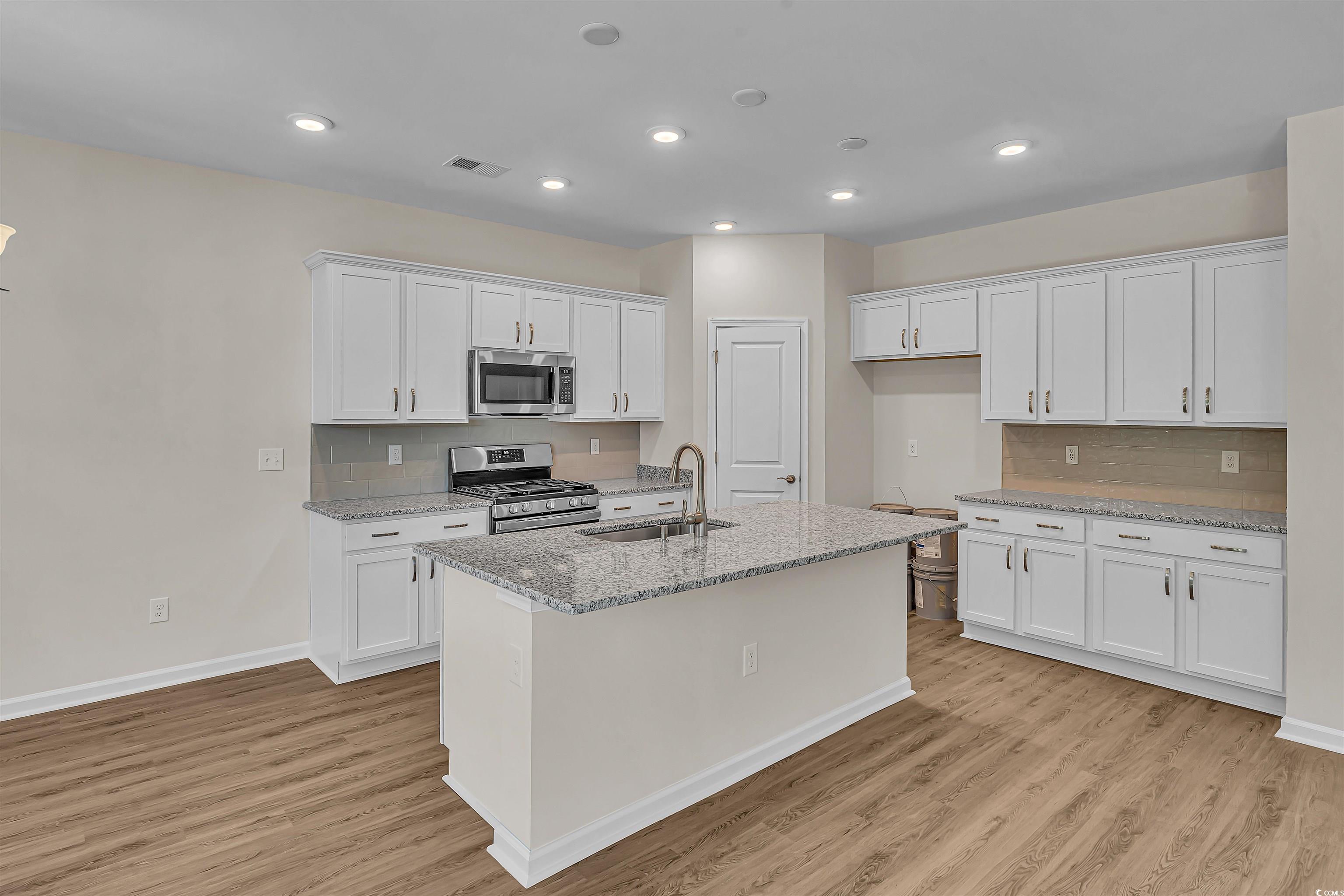 639 Millbrook Way Loris, SC 29569 - Photo 12 of 21