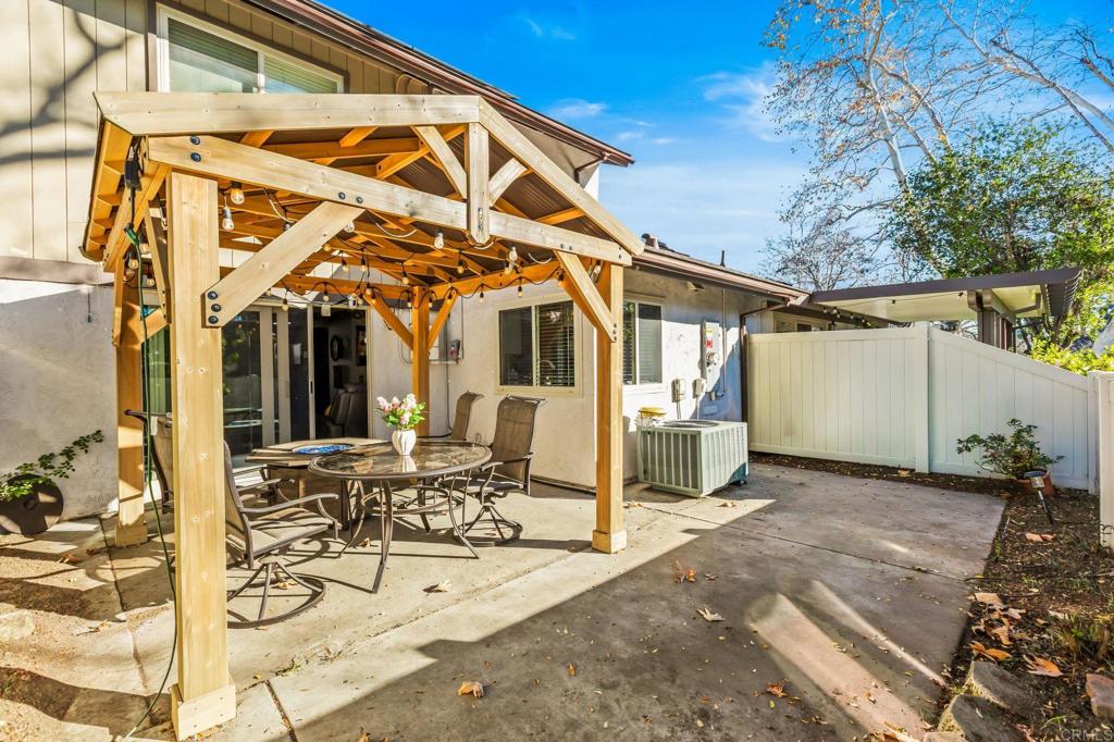 316 Ranchwood Escondido, CA 92026 - Photo 5 of 29