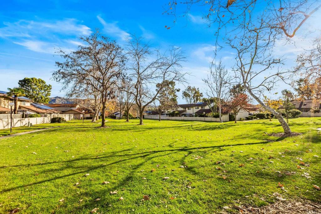 316 Ranchwood Escondido, CA 92026 - Photo 6 of 29