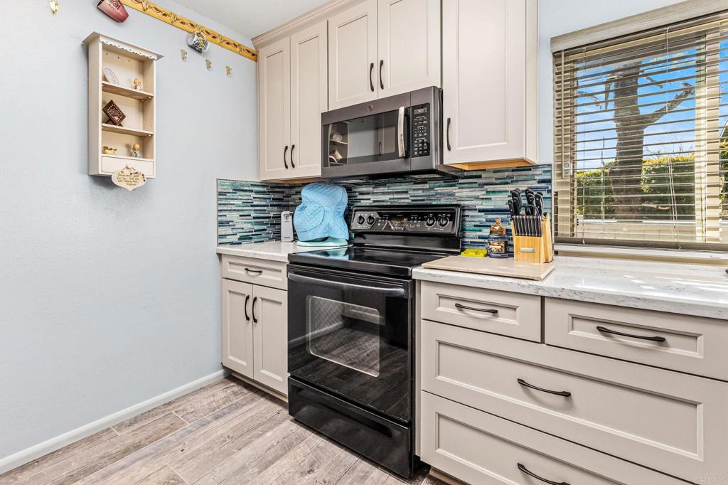 316 Ranchwood Escondido, CA 92026 - Photo 9 of 29