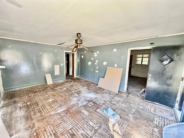 a view of a livingroom with a furniture