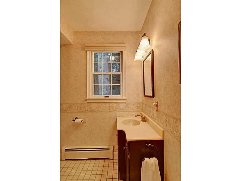 14 Will Croft Street Cumberland, RI 02864 - Photo 11 of 20 Bathroom.