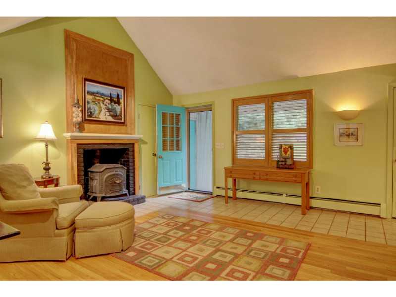 14 Will Croft Street Cumberland, RI 02864 - Photo 10 of 20 Den/Family/Great Room.