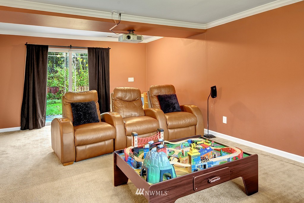 13221 Southeast 168th Street Renton, WA 98058 - Photo 18 of 22 Gallery Image 18