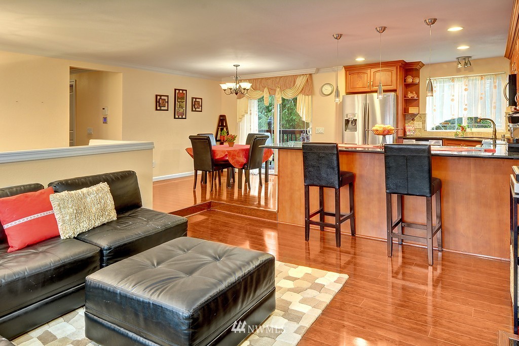 13221 Southeast 168th Street Renton, WA 98058 - Photo 5 of 22 Gallery Image 5