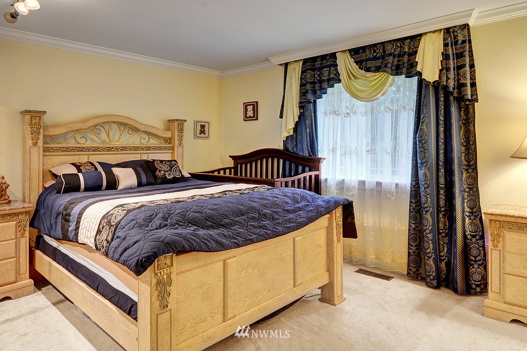 13221 Southeast 168th Street Renton, WA 98058 - Photo 10 of 22 Gallery Image 10