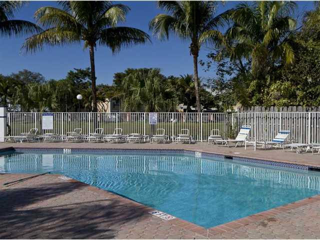 11291 Rockinghorse Road Cooper City, FL 33026 - Photo 10 of 12 Pool