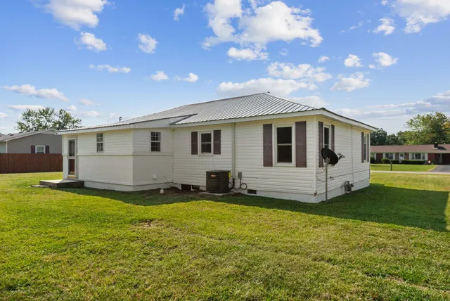 $189,900 | 731 Smith Avenue, Hohenwald, TN 38462