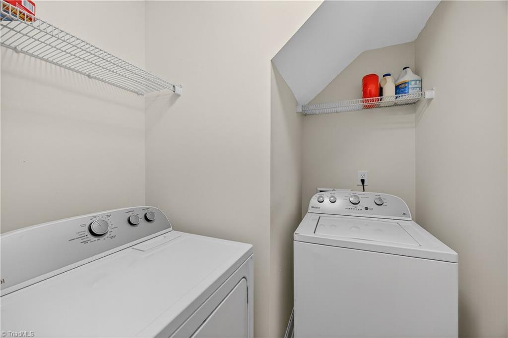 2511 Copperleaf Court High Point, NC 27265 - Photo 22 of 43