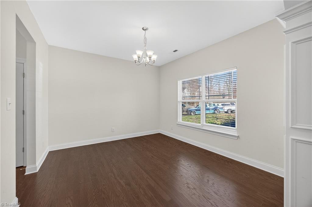 2511 Copperleaf Court High Point, NC 27265 - Photo 5 of 43