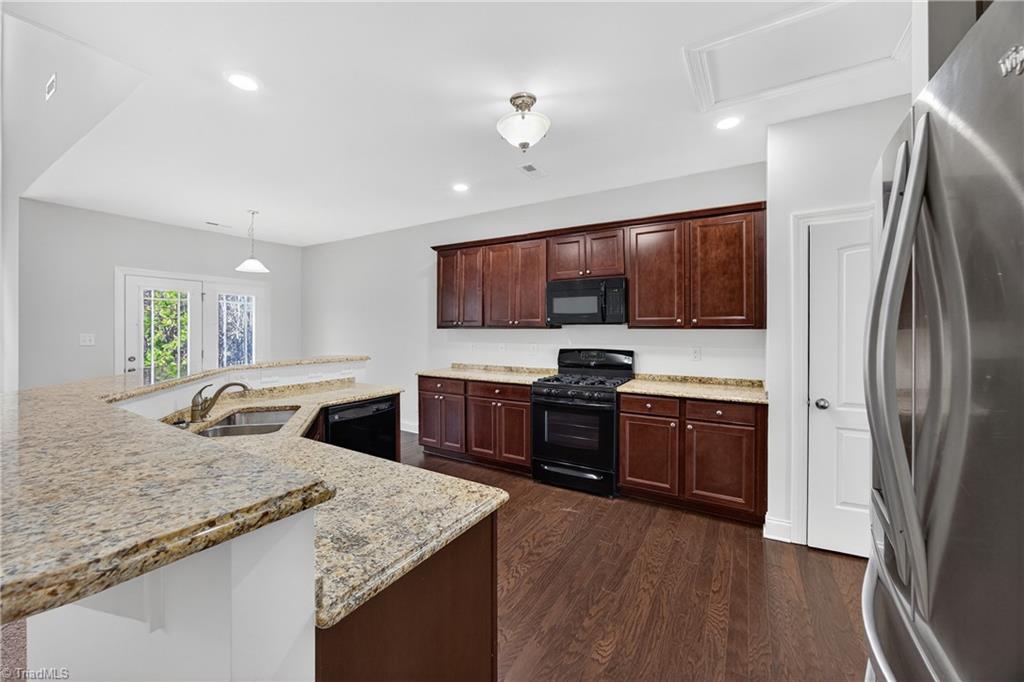 2511 Copperleaf Court High Point, NC 27265 - Photo 8 of 43