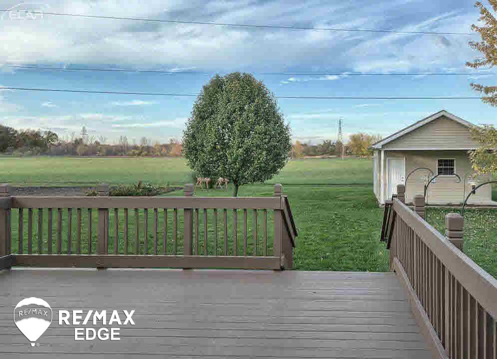 7020 Calkins Road Flint, MI 48532 - Photo 25 of 33 21232533-24.JPG